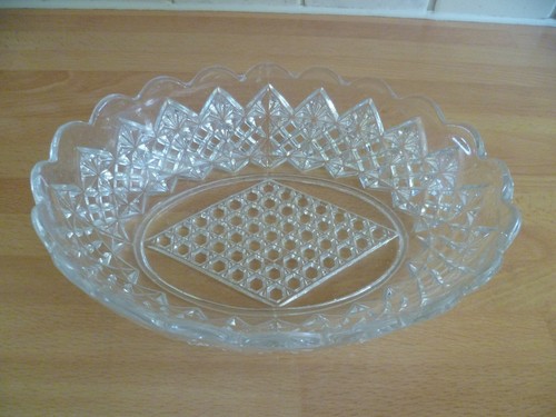 Vintage oval cut - glass, serving